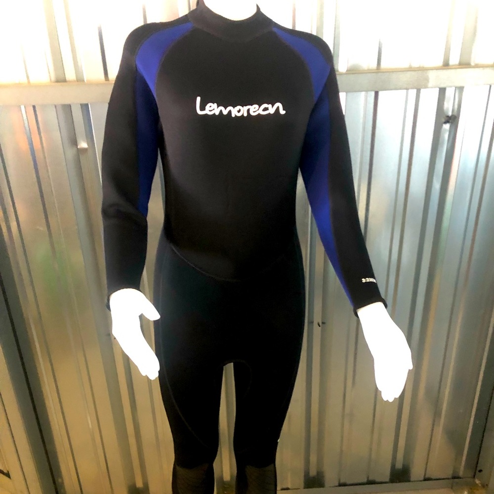 Lemoreen Wetsuit Unisex Size Small Adult New